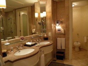 Four Seasons Hotel Bathroom