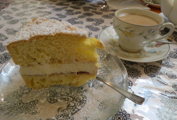 A Sponge Cake Just Like Mum Used To Make