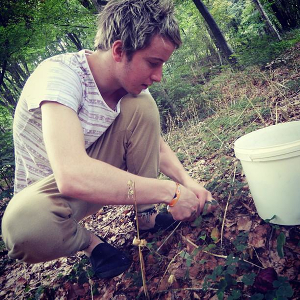 www.foodwinetravel.com.au Jacob Hoskin foraging in Dranouter, Belgium. Entries are now open for the 2014 Fonterra Proud to be a Chef competition, which is open to apprentice chefs from around Australia. 