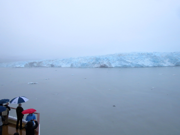 www.foodwinetravel.com.au Hubbard Glacier. Celebrity Cruises 7-night Hubbard Glacier cruise, Inside Passage to Alaska.