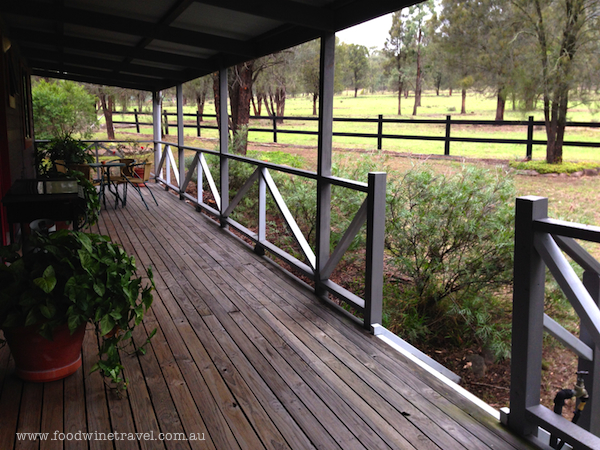 www.foodwinetravel.com.au Serenity Grove: where to stay in the Hunter Valley. Christine Salins reports on the Broke Fordwich wine region, the Hunter Valley's hidden gem.