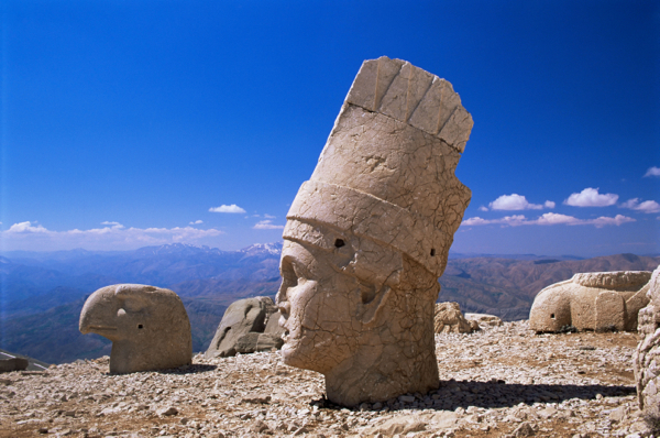 Jon Baines Origins of Belief tour of ancient Anatolia.  Head of Antiochos I Kommagenes dating from 69 to 34 BC West Terrace Nemrud Dag Nemrut Dag UNESCO World Heritage Site Anatolia Turkey Asia Minor Eurasia www.foodwinetravel.com.au