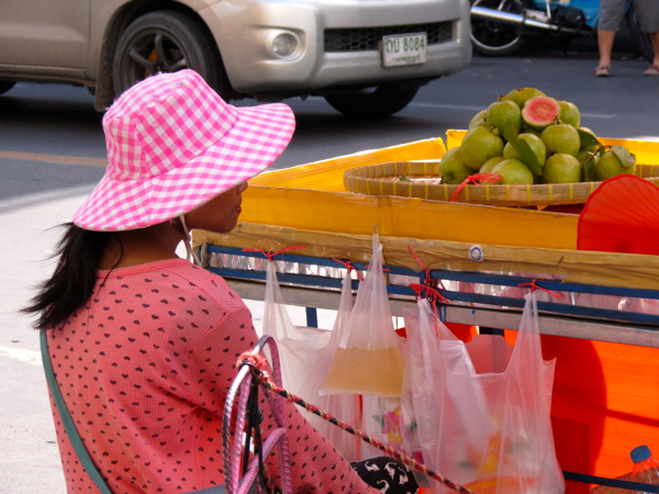 www.foodwinetravel.com.au Bangkok; Chinatown; Sam Pheng Market; Charoenkrung Road; Yaowarat Road; shopping in Bangkok; food in Bangkok; markets; markets in Thailand.