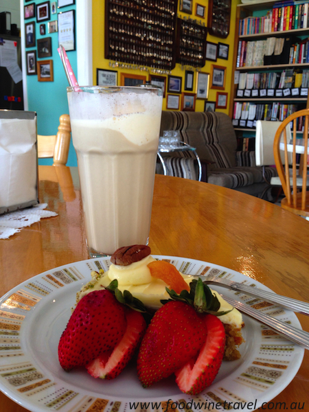 Round Table Coffee, Bracken Ridge
