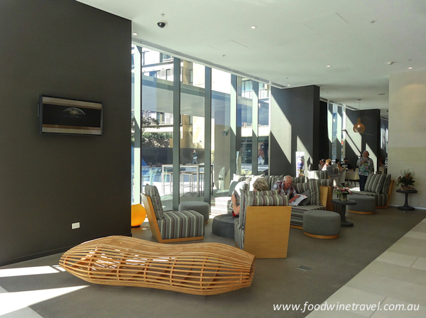 www.foodwinetravel.com.au, Novotel Newcastle Beach, where to stay in Newcastle, Newcastle hotels, accommodation in Newcastle, The Landing restaurant, Three Monkeys, Cooks Hill.