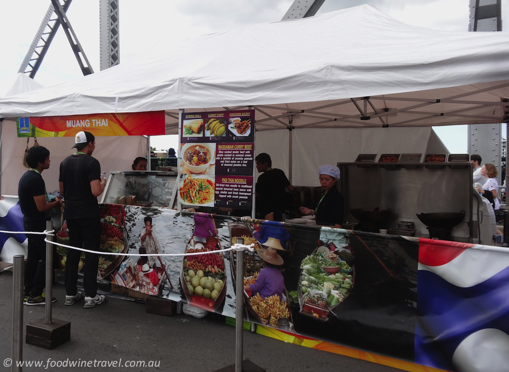 www.foodwinetravel.com.au, Story Bridge, 75th birthday, Eat Street Markets, Story Bridge closed to traffic.