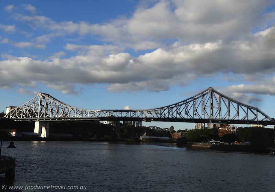 www.foodwinetravel.com.au, Story Bridge, 75th birthday, Eat Street Markets, Story Bridge closed to traffic.