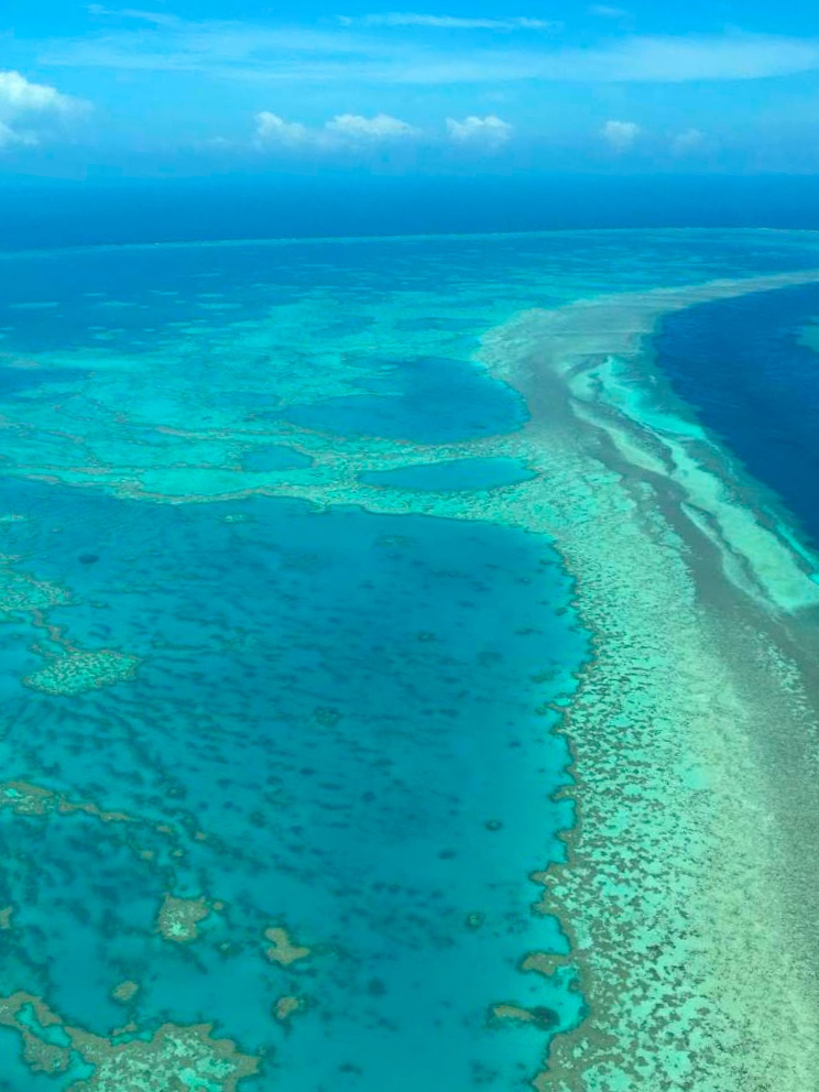 Scenic flight over the Whitsundays with GSL Aviation