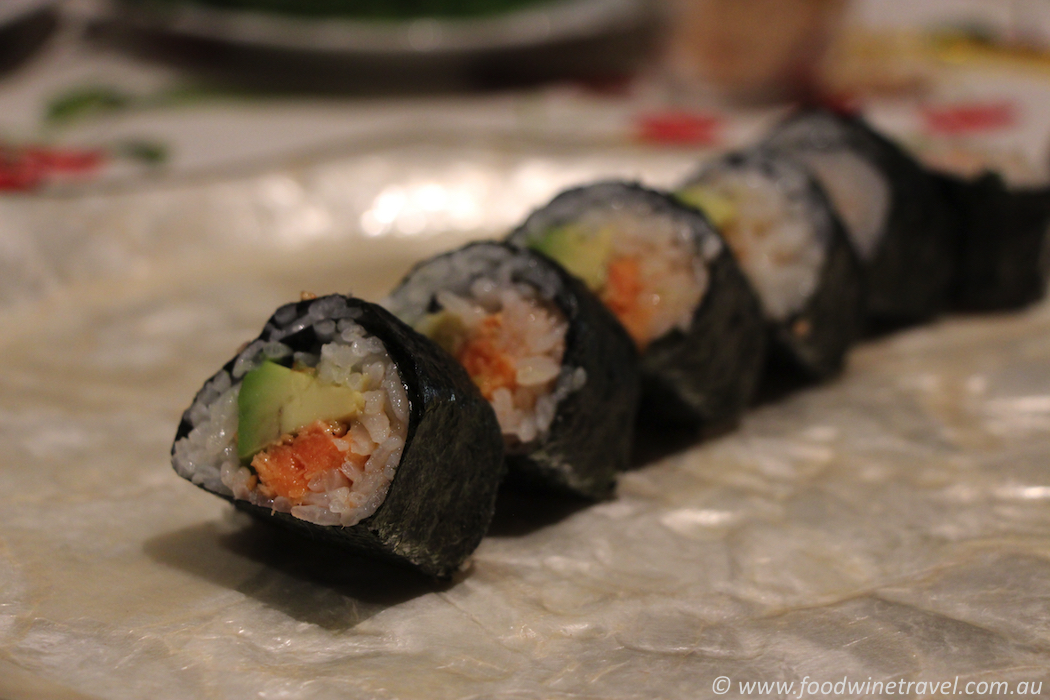 https://www.foodwinetravel.com.au/wp-content/uploads/2016/02/Naked-Sushi-Finished-Product.jpg