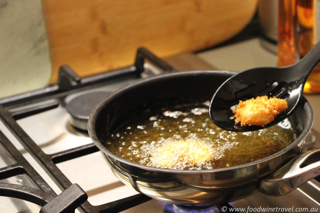 Naked Sushi making tempura