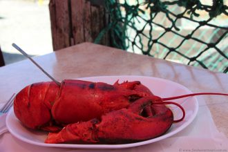 Hall’s Harbour Lobster Pound Nova Scotia
