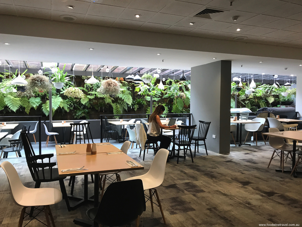 Metro Aspire Hotel Sydney Gumtree Restaurant Overall-imp