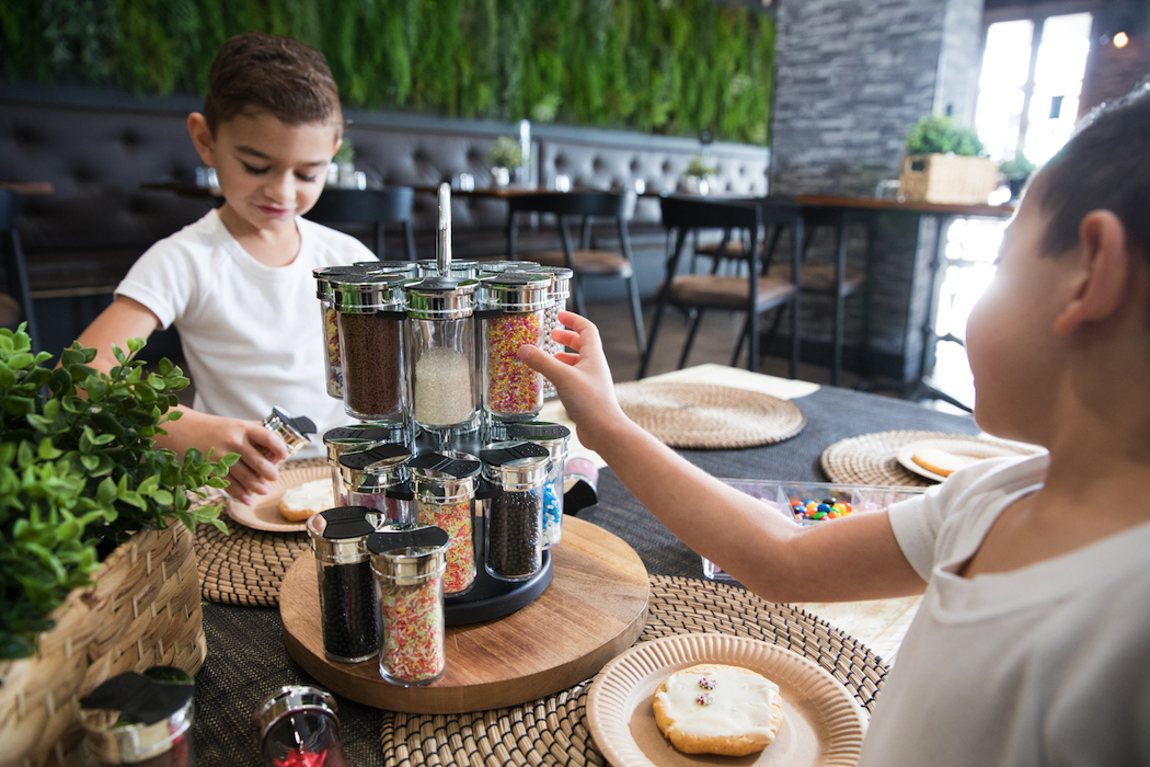 Cafe Diversity will host a cookie decorating workshop.