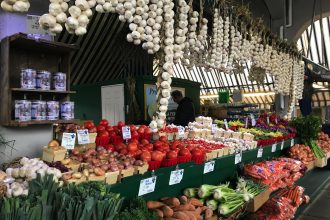 Marché Jean-Talon, Montréal markets, Top Food Experiences In Montréal, best places to eat in Montreal