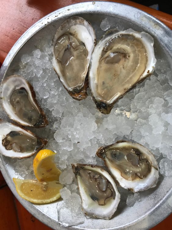 La Boîte aux Huîtres has the best selection of oysters in Montréal. This wonderful oyster shop is in Montréal’s equally wonderful Marché Jean-Talon.