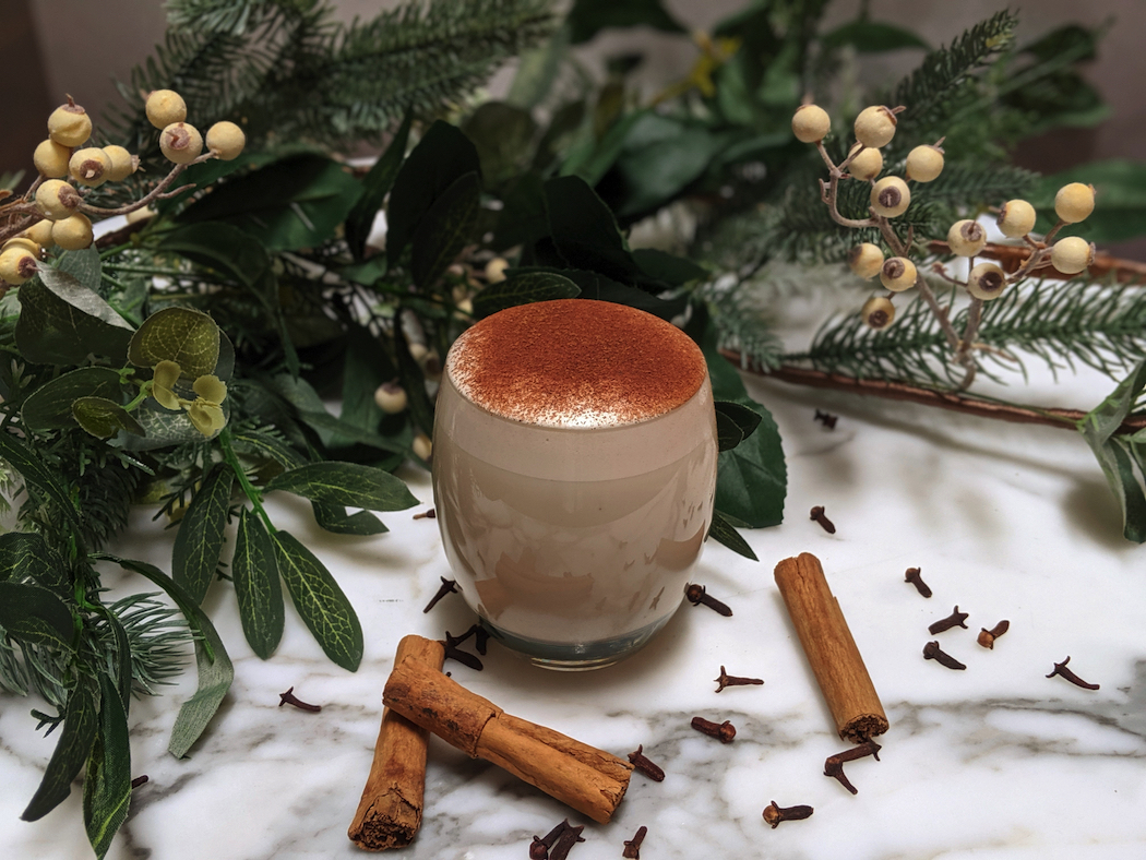 Recipe for traditional Christmas eggnog