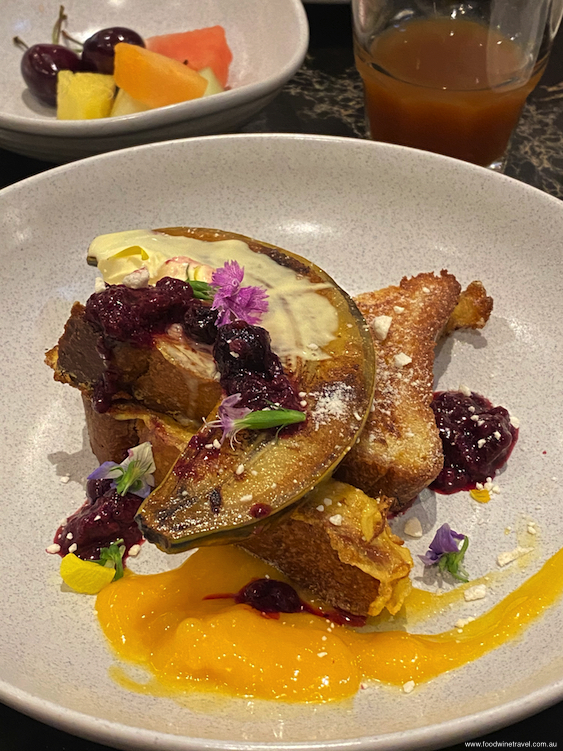 Hotel Grand Windsor Auckland French toast with grilled banana and lemon curd