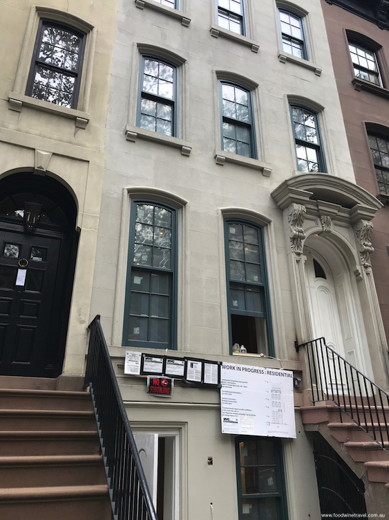 Row house in East 71st Street Upper East Side used in Breakfast at Tiffanys New York movie tour