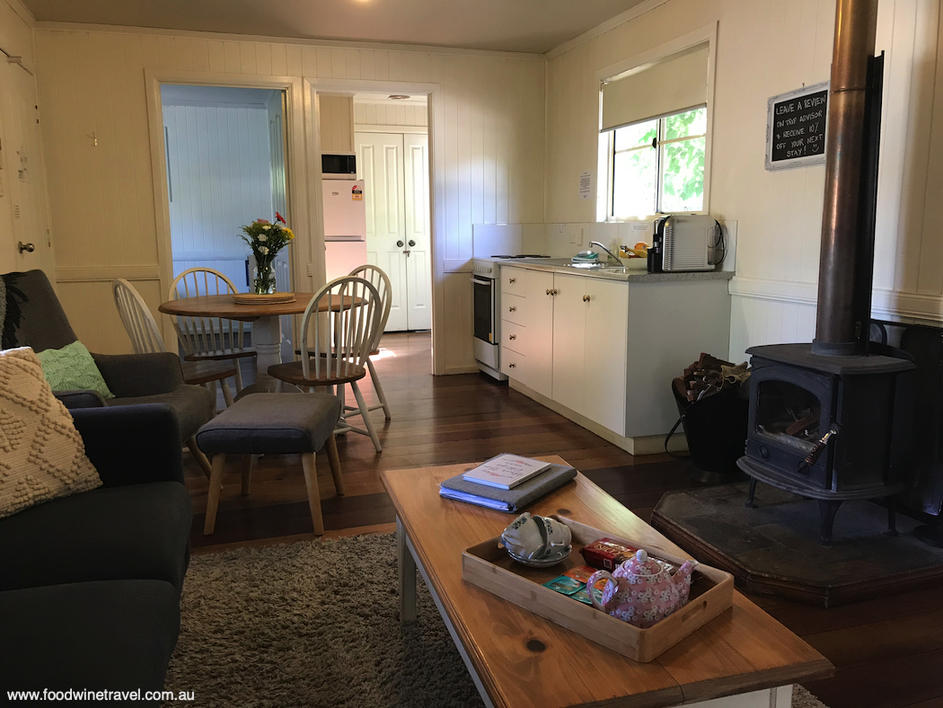 Granite Belt Mulberry Cottage Stanthorpe accommodation Interior