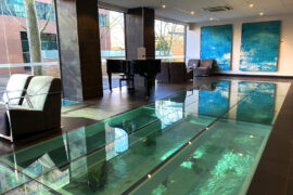 Big and little kids alike love the aquarium in the lobby of Rydges Sydney Central.