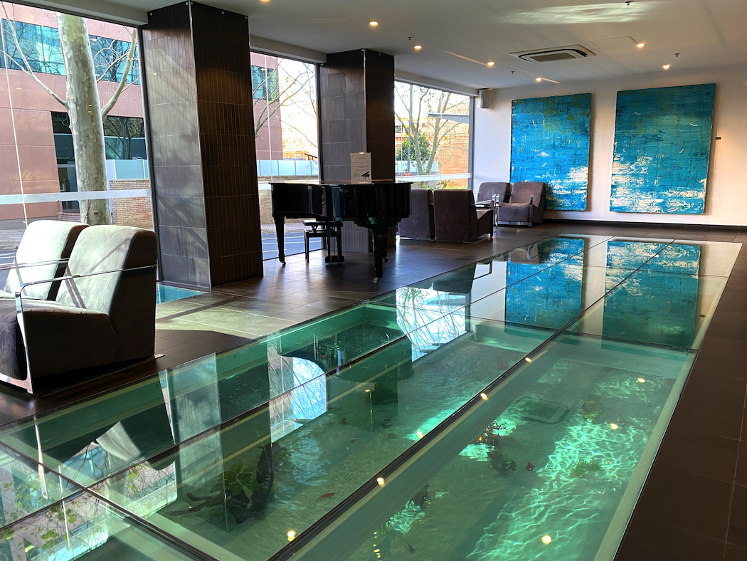 Big and little kids alike love the aquarium in the lobby of Rydges Sydney Central.