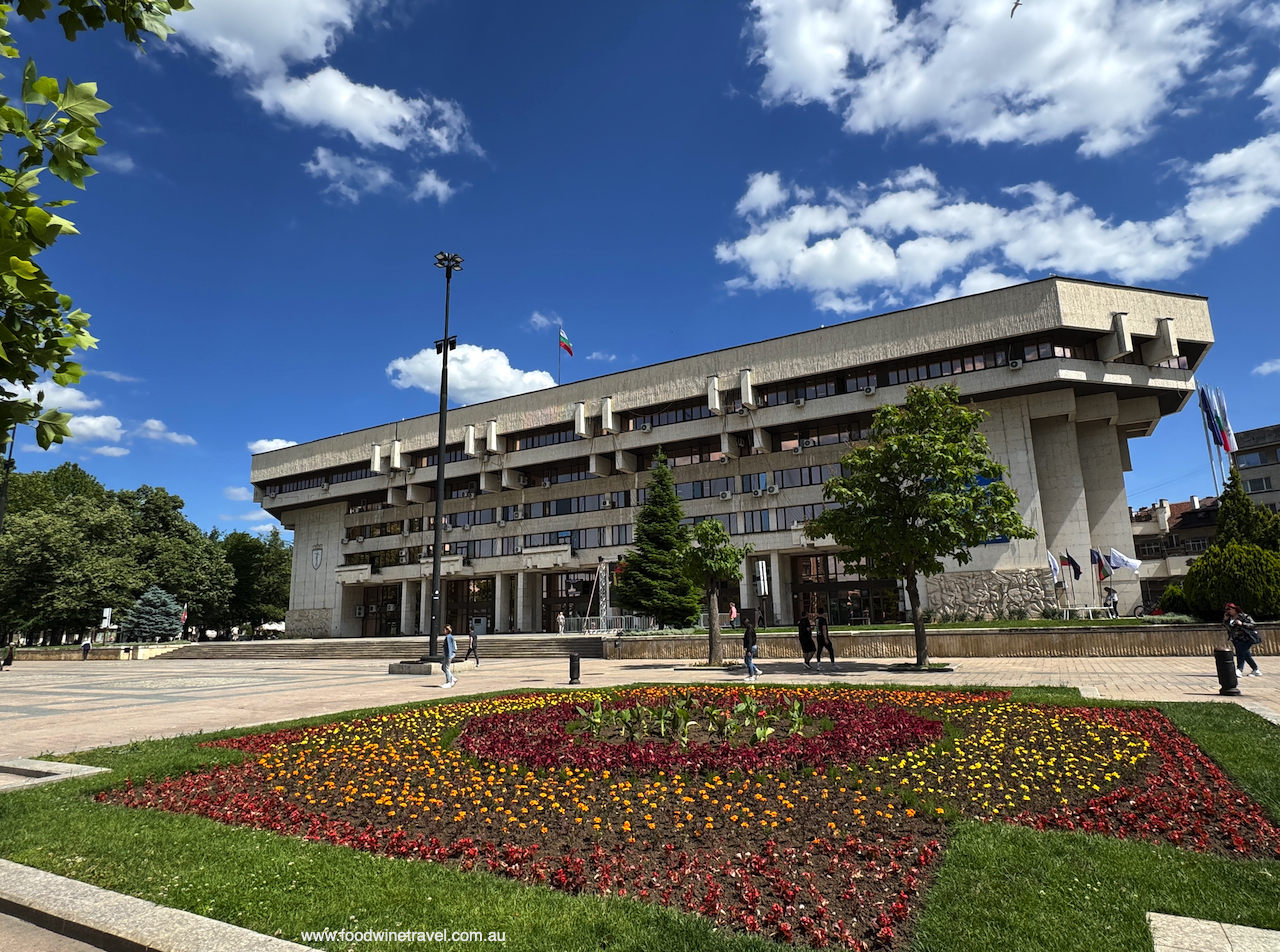 Municipality Hall, in Ruse, Bulgaria. Formerly Communist Party House, it was built between 1976 and 1983 in Brutalist style.