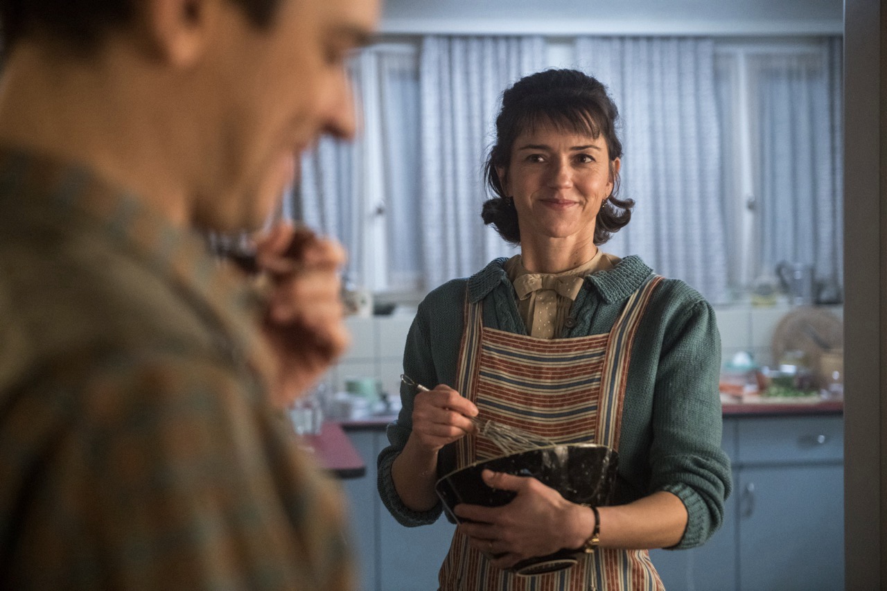 Hello Betty follows the story of Emmi Creola, a copywriter who in 1956 invents fictional housewife, Betty Bossi.