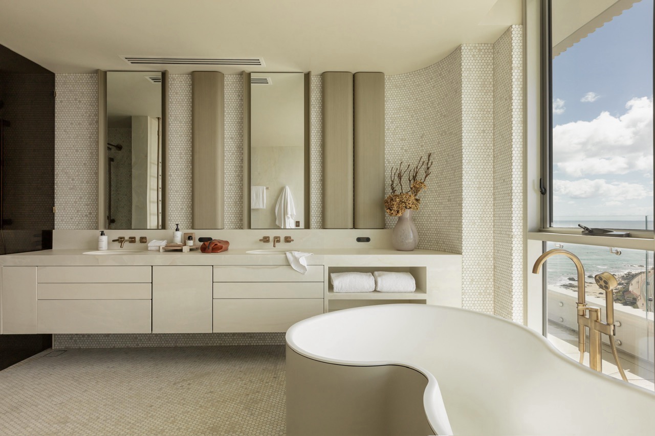 Rise Kirra Point Master Ensuite Bath @Aaron-Chapman