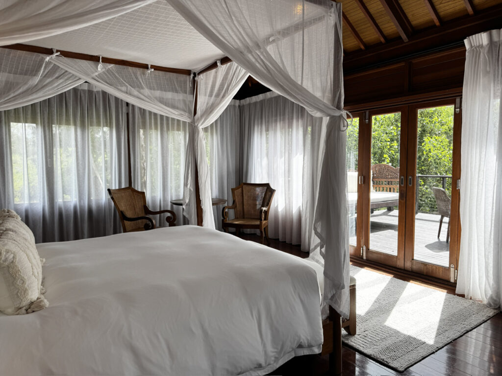 The Boathouse bedroom has uninterrupted views of the Noosa River.