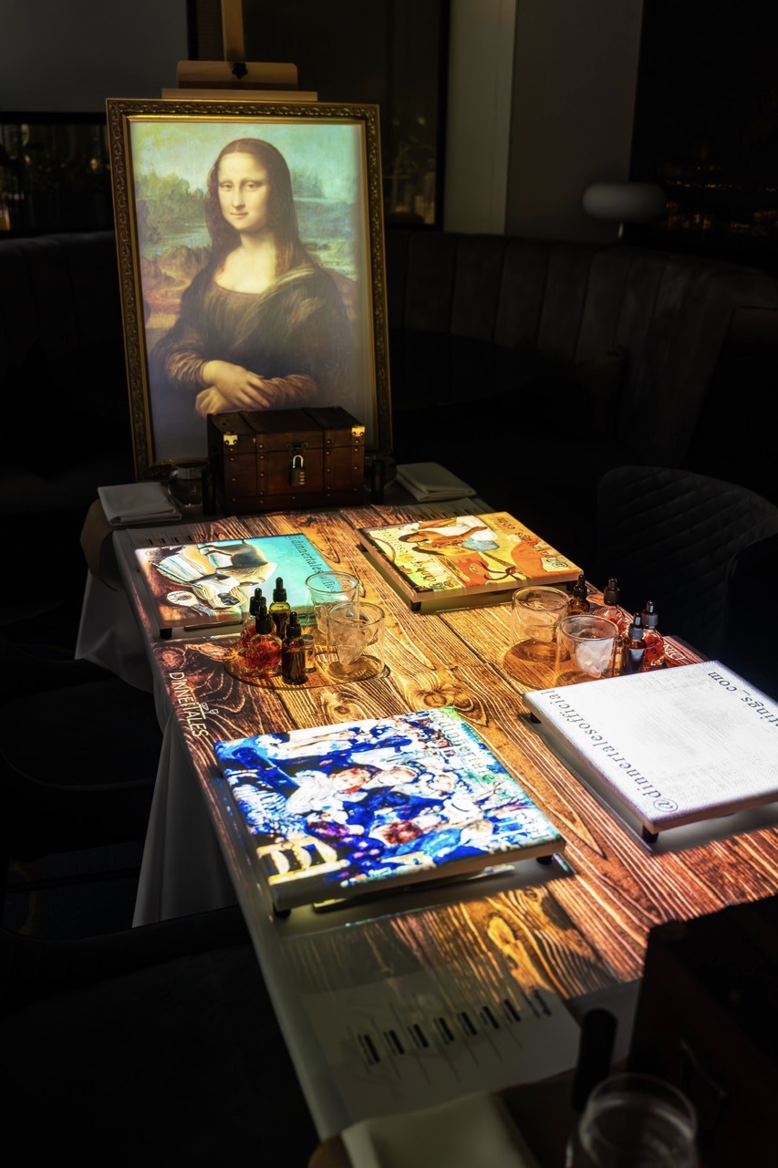 At 7 Paintings, Mona Lisa stands guard over a changing feast.