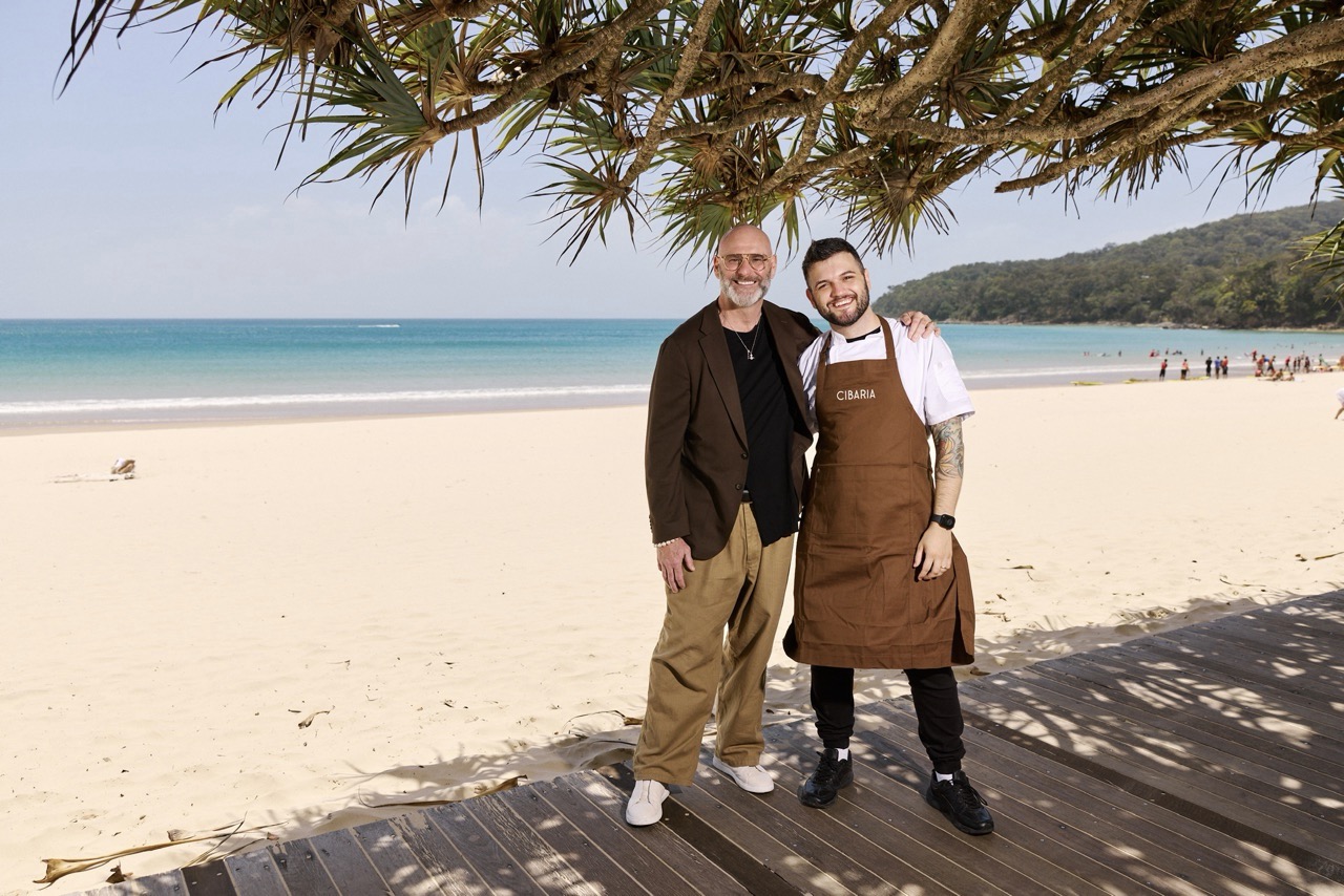 Cibaria Noosa Alessandro Pavoni and head chef Lucas Bach on Noosa beach. Photo by Markus Ravic | Tourism Noosa.