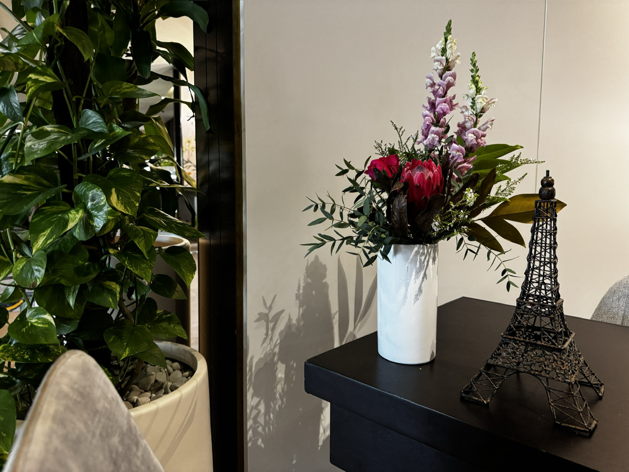 Sofitel Brisbane Central Paris decor